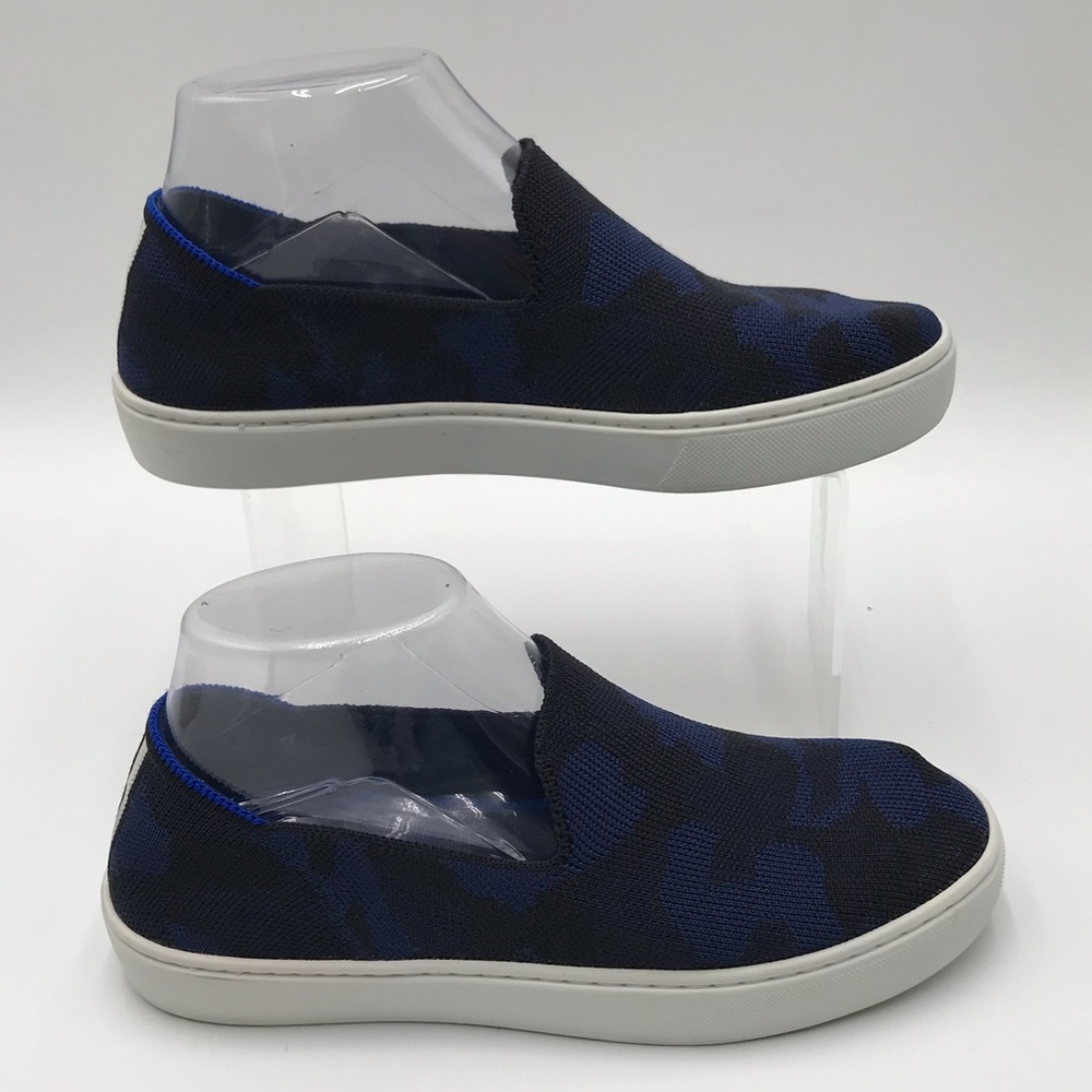Women’s Rothy’s Navy Camo Sneaker’s